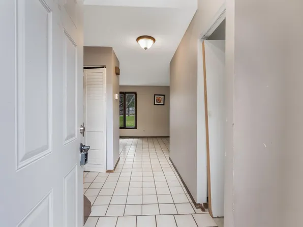 6306 Welcome Ave N, Brooklyn Park, MN 55429