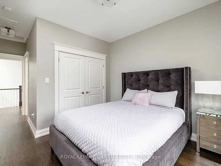 70 Parkview Hill Cres — Photo 34