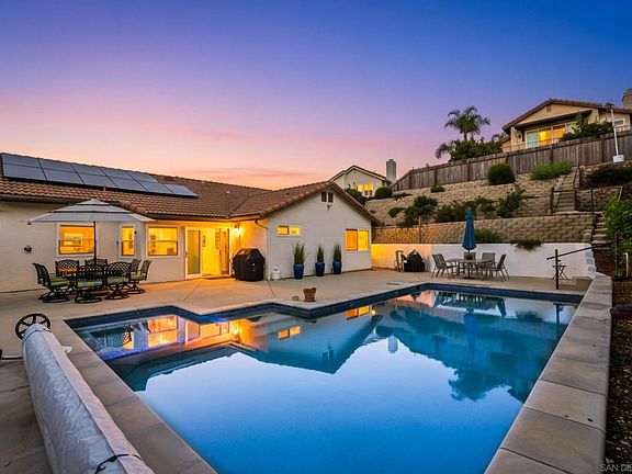 2nd image of 1693 Honeysuckle Ct