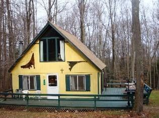 126 Deerwood Dr, Greentown, PA 18426