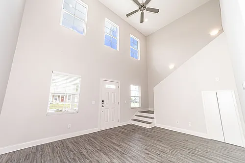 161 Promenade Pl Photo 1