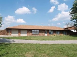 10600 Polfer Rd, Kansas City, KS 66109