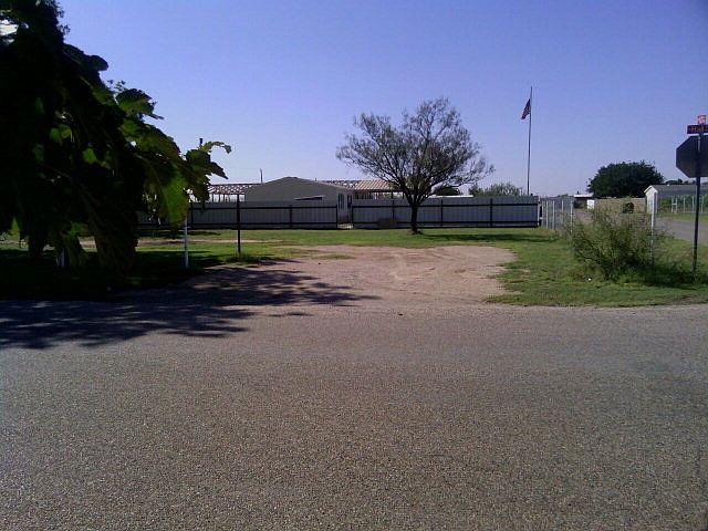 2nd image of 6121 N Hall Ave