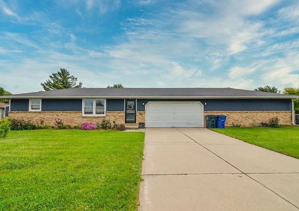 1st image of 2713 Packerland Dr
