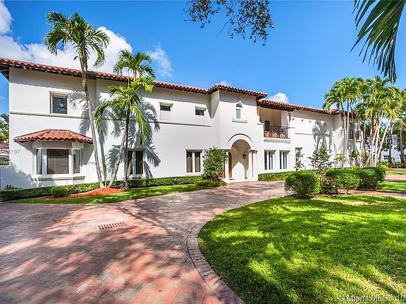 5th image of 1033 Coral Way