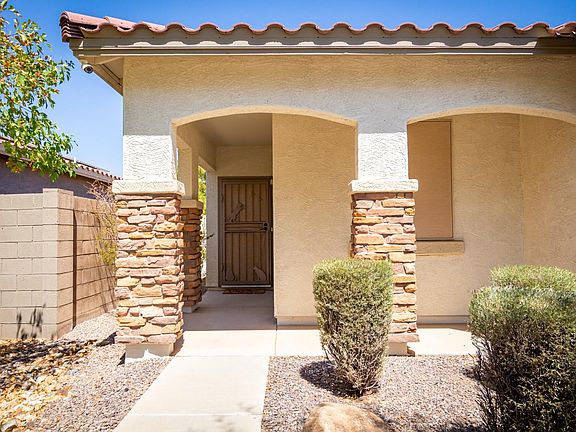 4th image of 42510 W Santa Fe St