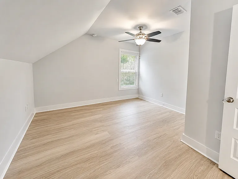 1533 Payne St #1 — Photo 7