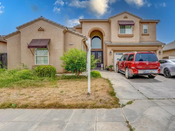6535 W Dovewood Ln, Fresno, CA 93723