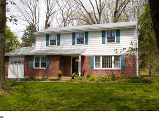 8821 Patton Rd, Wyndmoor, PA 19038