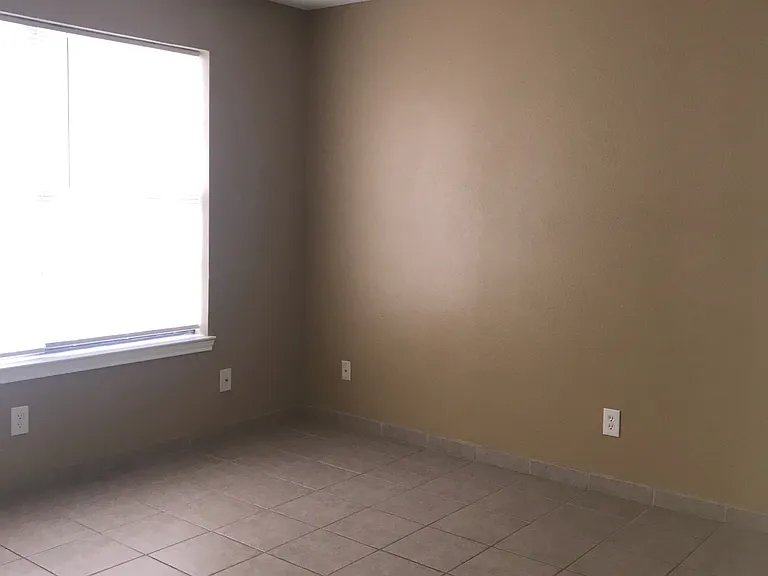 106 S Bryan Rd #13 — Photo 7