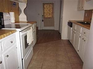 1st image of 784 Whitehall Dr