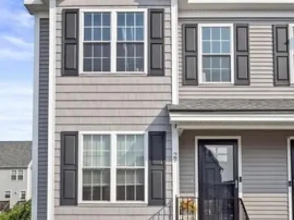 27 Riley Rd, Tyngsboro, MA 01879