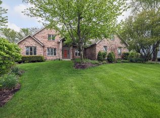 735 Ridgelawn Trl, Batavia, IL 60510