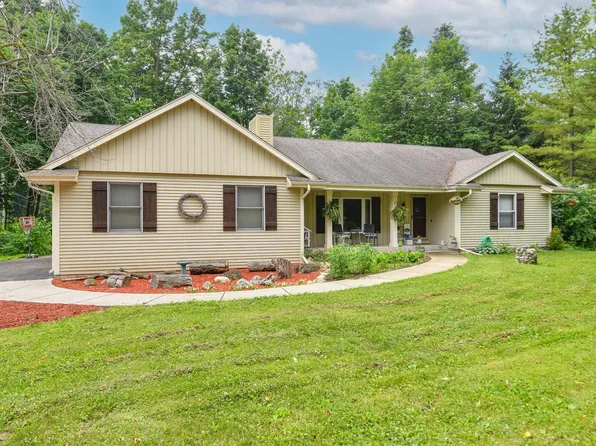 N132W18201 Rockfield ROAD, Germantown, WI 53022