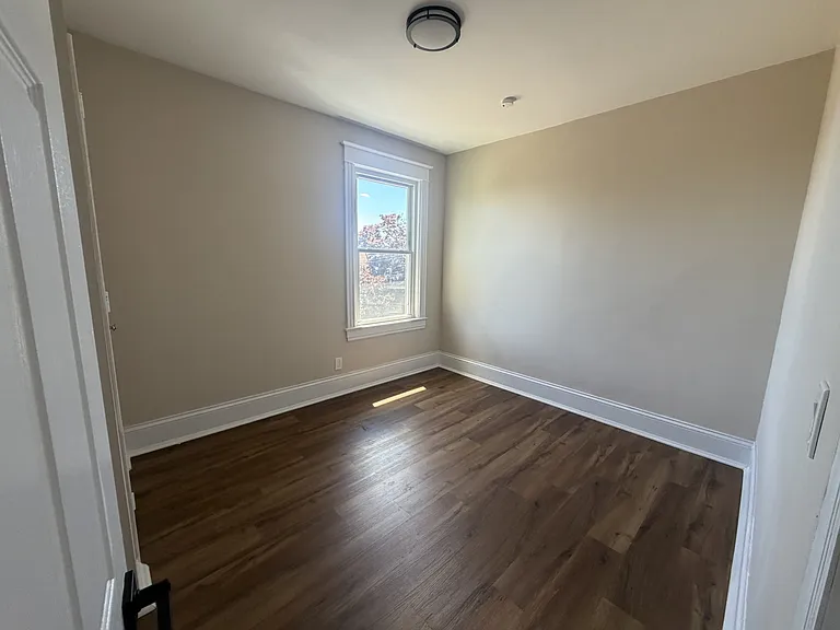 55 Ramsey Ave #3 — Photo 7