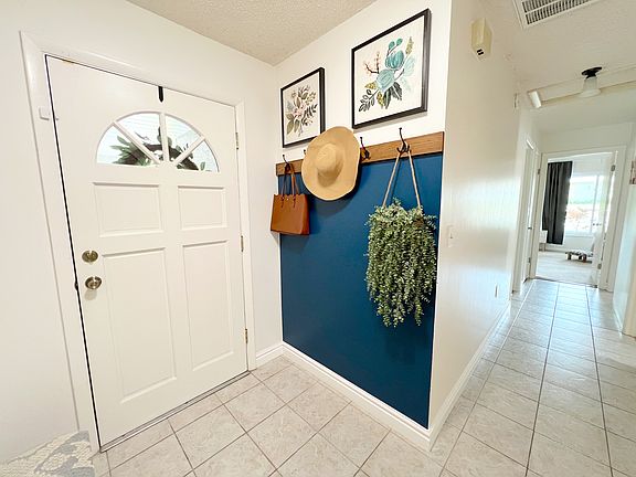 Entry way