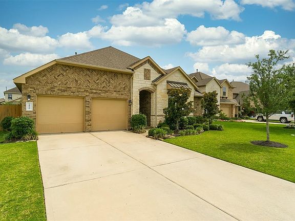 3rd image of 2886 Lombardia Dr