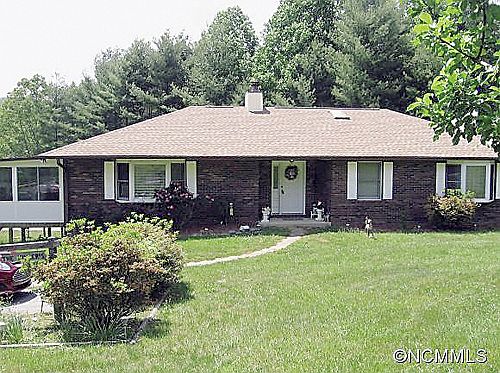 1st image of 2 Willow Valley Ln