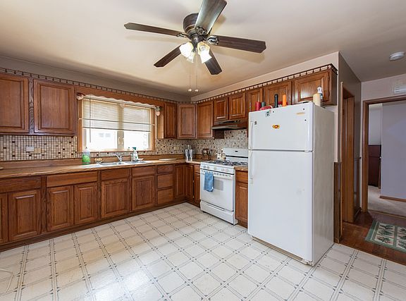 2nd image of 575 S Fulton Ave