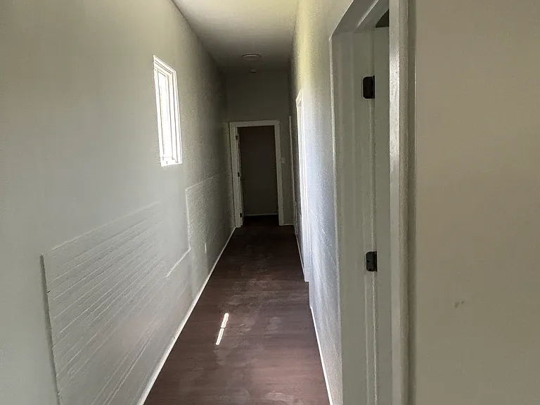 1232 W Duval St — Photo 11