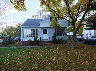 3934 North Ct, Cleveland, OH 44111