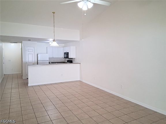 5th image of 529 Glendale Ave