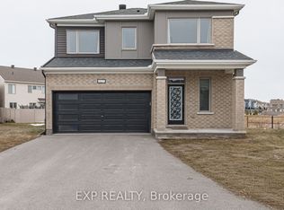 527 Alcor Ter, Ottawa, ON K2J 6N6