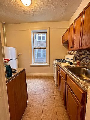 3rd image of 84-06 109th St #4D