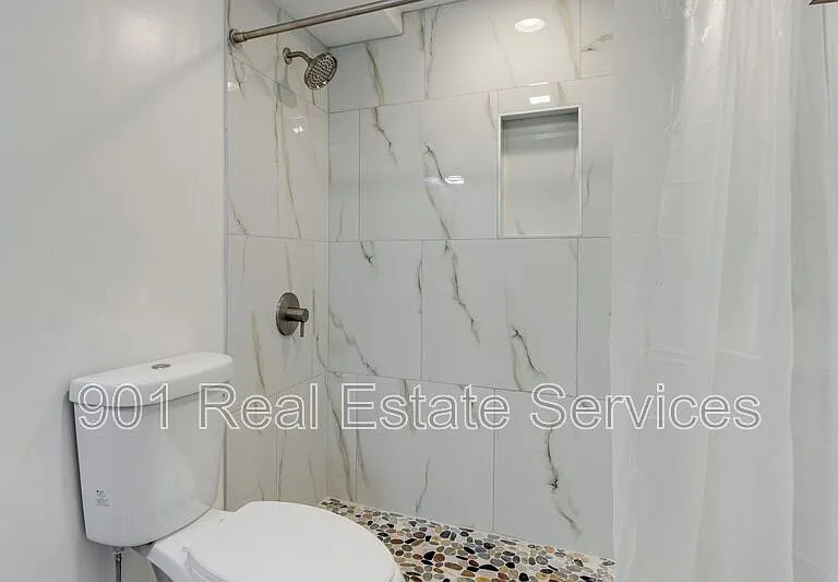 107 S Front St #37 — Photo 15