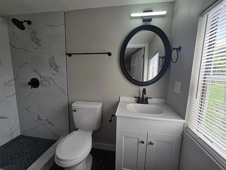 540 Park Ave — Photo 16
