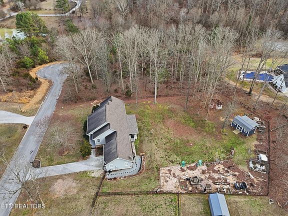 4th image of 104 Coyote Cir