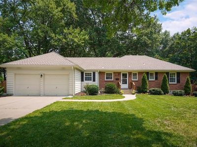 8101 Roe Ave, Prairie Village, KS, 66208