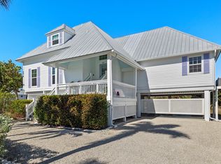 229 Daniel Dr, Sanibel, FL 33957