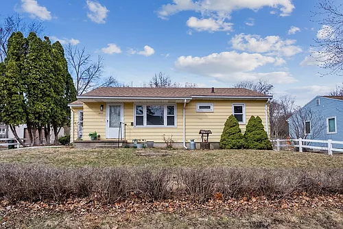 3022 Cottonwood Ln Photo 1