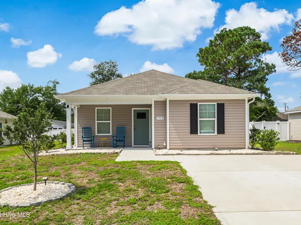 1718 Whispering Pine Street SW, Ocean Isle Beach, NC 28469