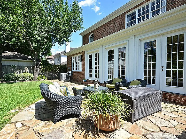 4142 Villanova St — Photo 31