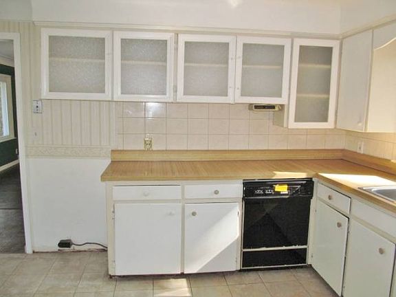 3rd image of 5577 Eldridge Dr