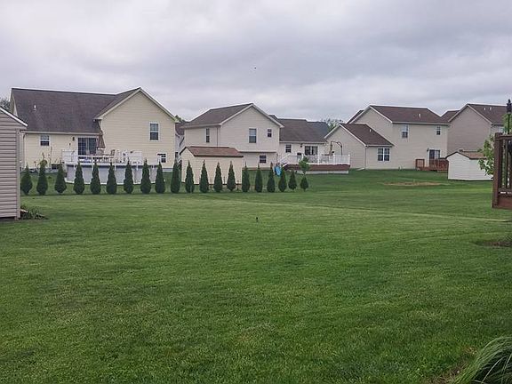 4th image of 42 Sussex Dr