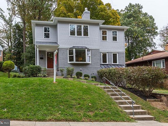 2nd image of 10503 Drumm Ave