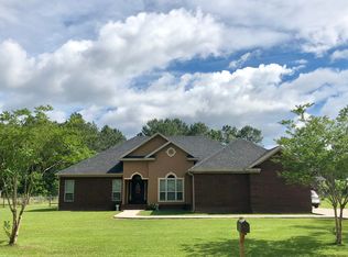 162 Maple Ave E, Satsuma, AL 36572