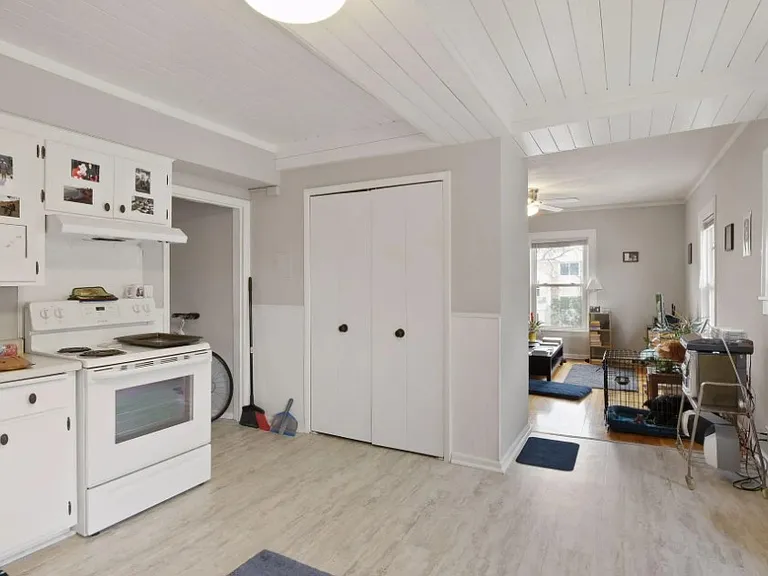 2640 Garfield Ave S #2 — Photo 6