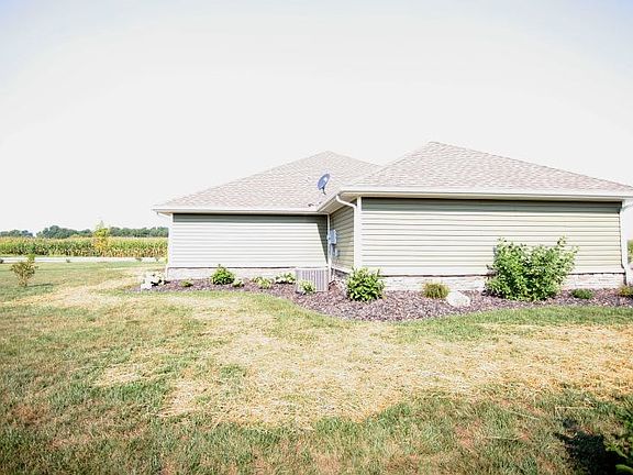 5th image of 4890 W Pebble Dr