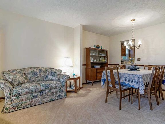 5th image of 6326 Moundview Pl