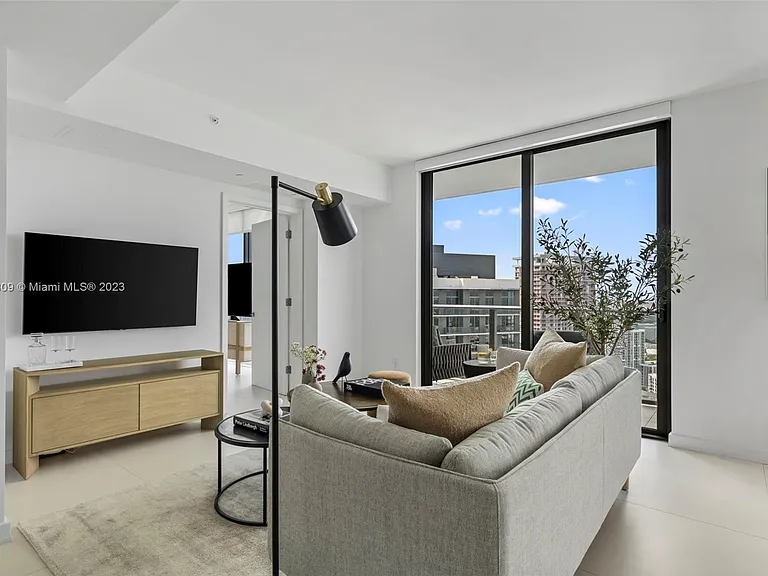 501 NE 31st St #3409 — Photo 7