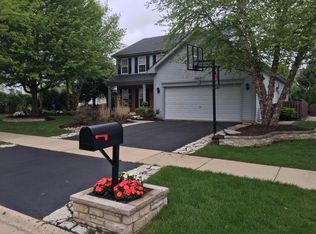 2671 Sagamore Cir, Aurora, IL 60503