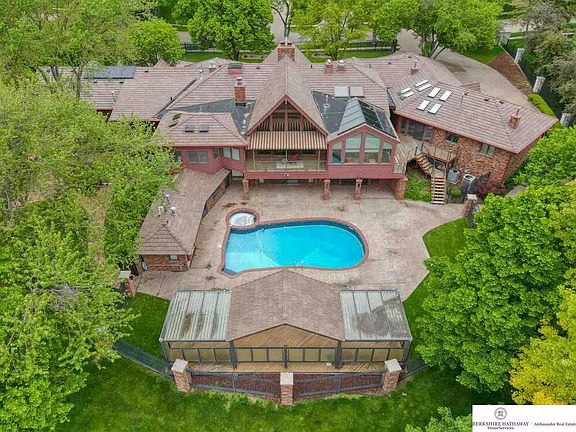 2nd image of 9917 Fieldcrest Dr