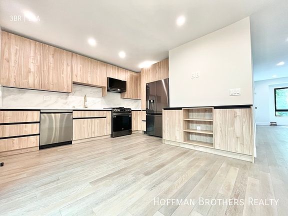 3rd image of 1446 S Crescent Heights Blvd
