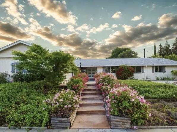 1071 Colony Hills Ln, Cupertino, CA 95014