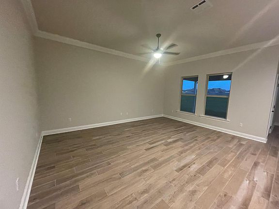3rd image of 127 Adley Ave
