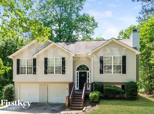 5514 Chestnut Creek Ln, Flowery Branch, GA 30542